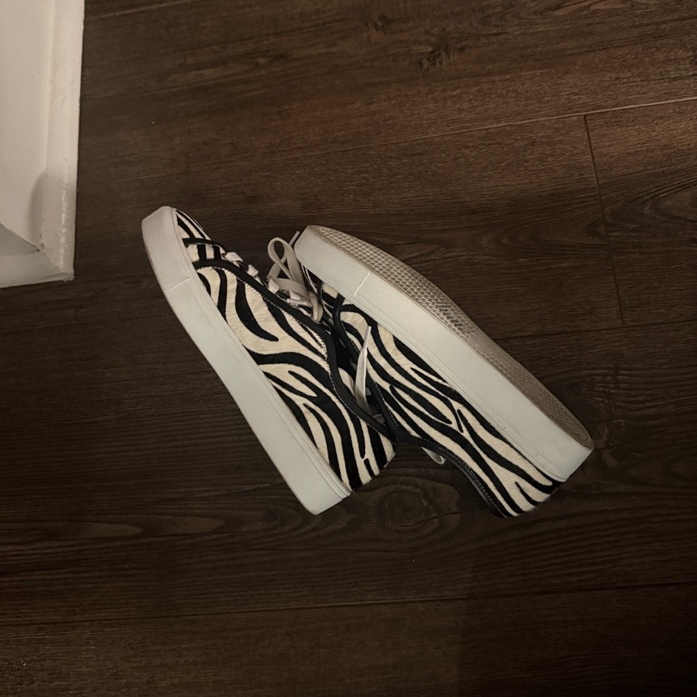 Ann Taylor Zebra Print Dyed Calf Hair Sneakers 5 1/2 - Picture 7 of 10